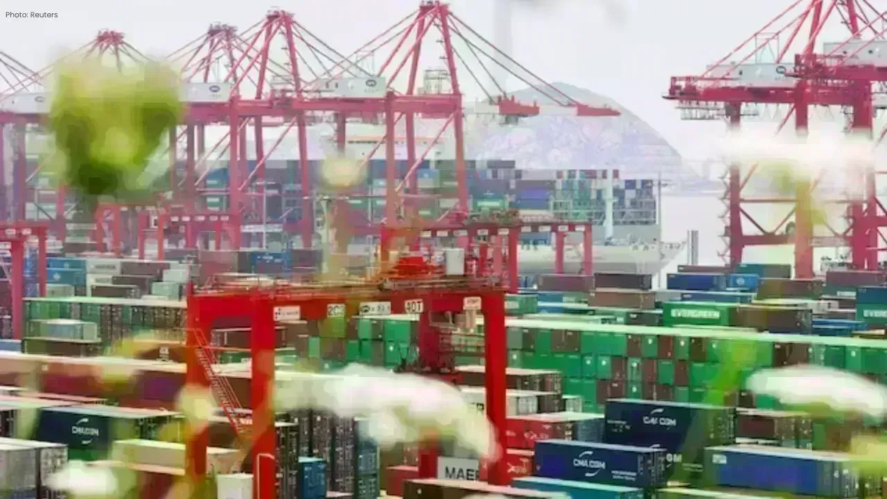 China Hits Record Exports in 2025 Despite Trade Challenges
