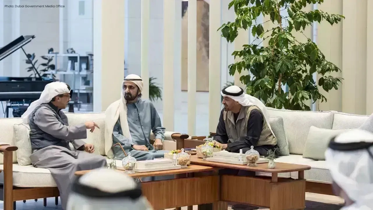 Sheikh Mohamed and Sheikh Mohammed Discuss UAE's Future