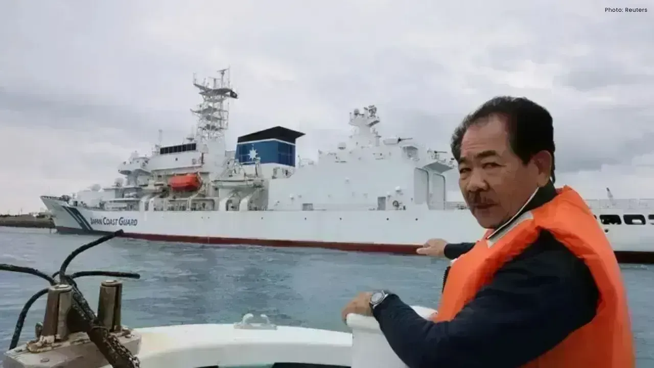 Japan Cautions Fishermen Against Approaching Disputed Isles Amidst China Tensions