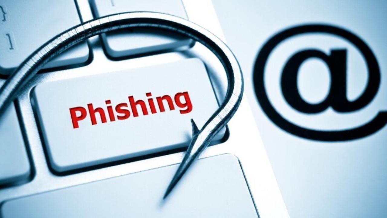 Phishing Exposed: What It Is, How It Works and Why Microsoft Is Trapping Suspicious Emails