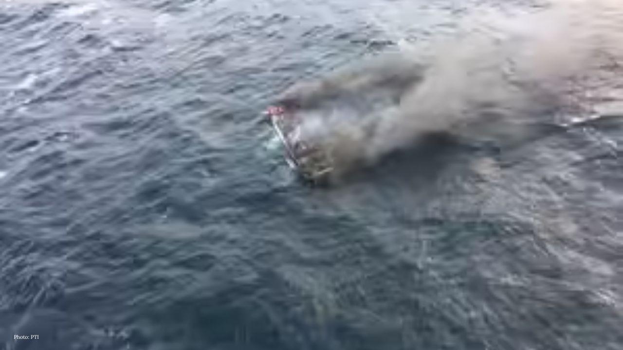 21 Rescued After Boat Sinks in Indonesia