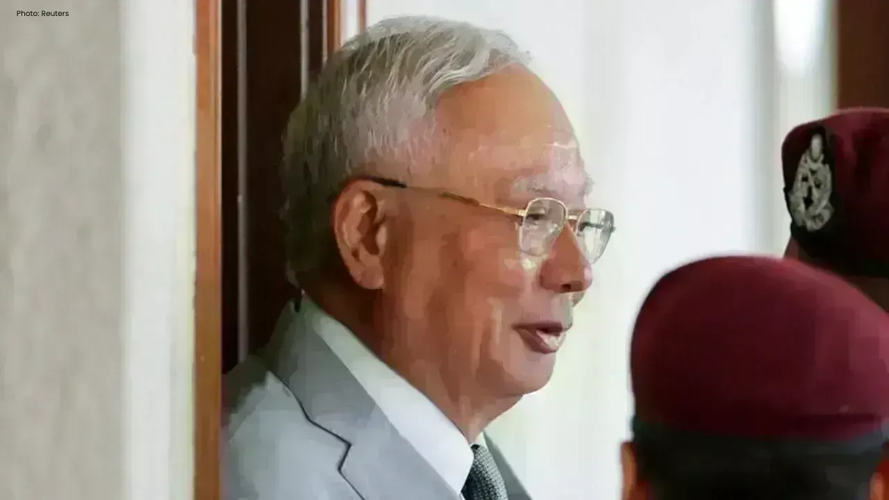 Najib Settles Defamation Case With Dzulkefly