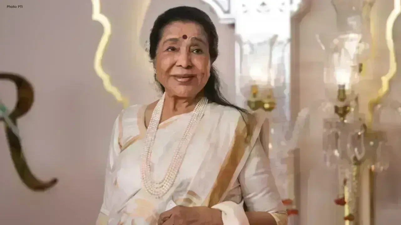 Asha Bhosle Dies At 92, Nation Mourns Loss