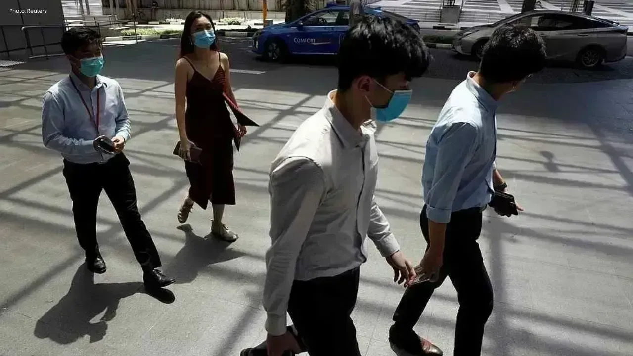 Singapore Hiring, Wage Growth to Slow in 2026