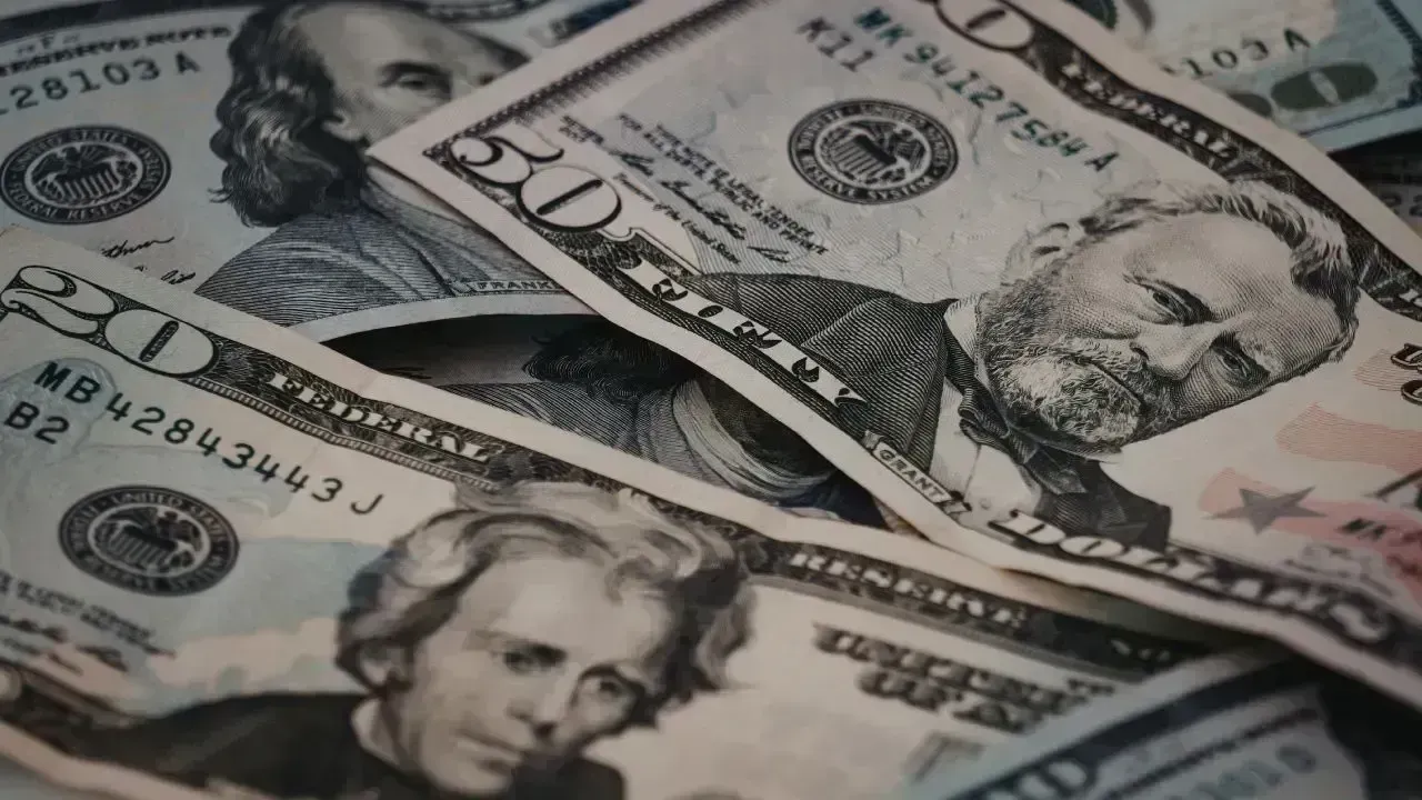 US Dollar Holds Steady Amid Global Tensions