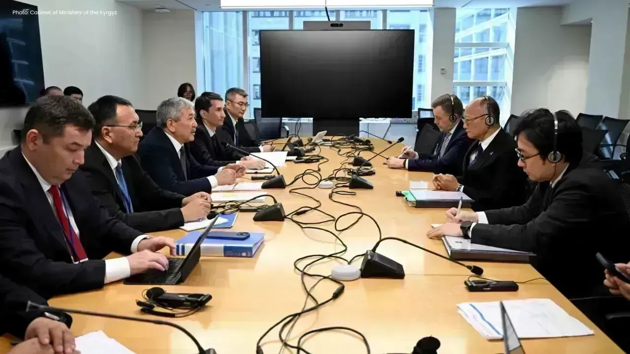 Kyrgyzstan, ADB Discuss Growth and Logistics Plans