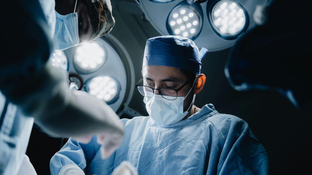 Power Cut During Surgery Sparks Outrage in Pak