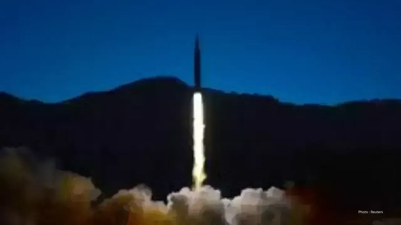 Ukrainian Defense Experts Analyze North Korean Missile Models