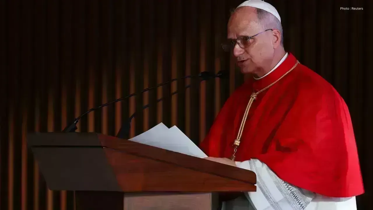 Fluent English Heightens Friction Between Pope Leo XIV and Trump