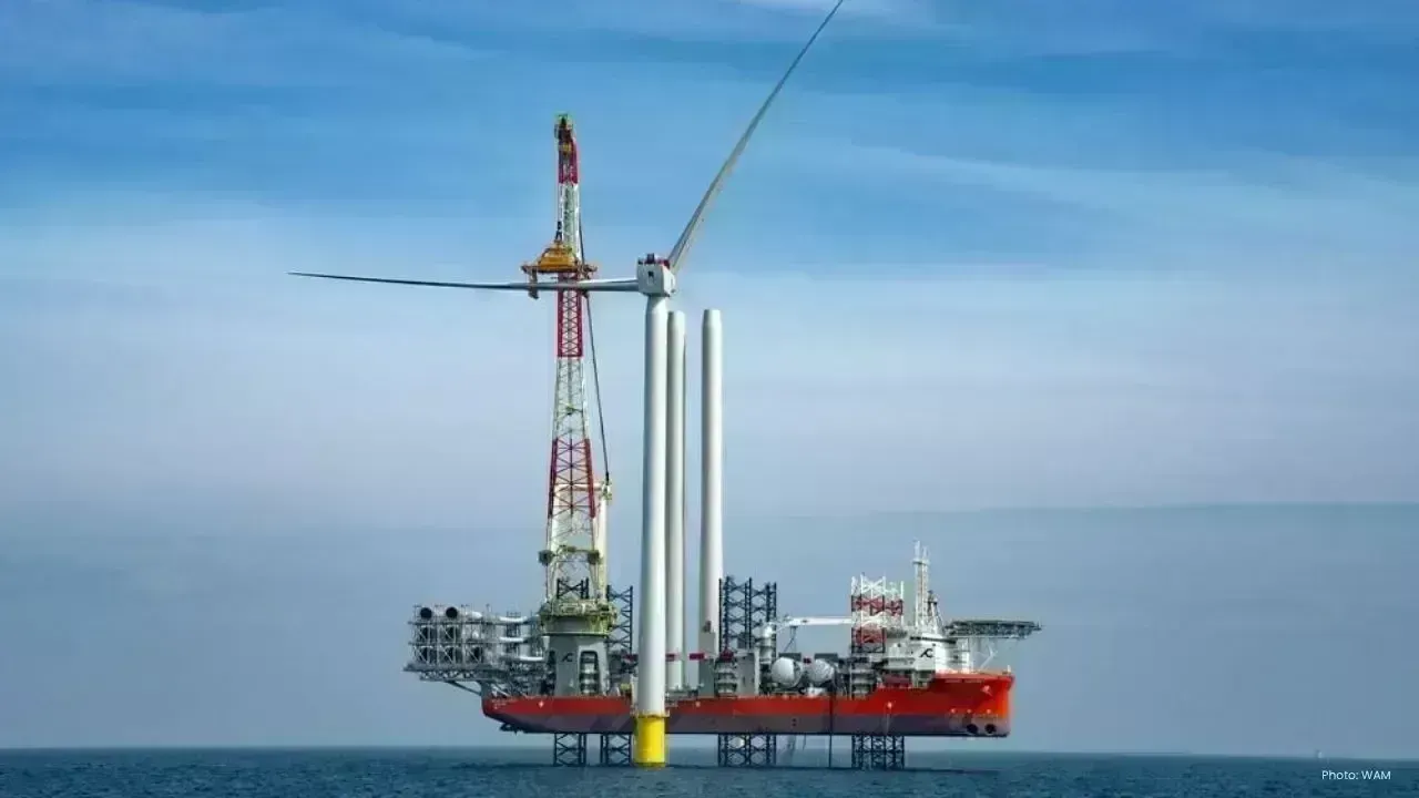 Record-Breaking 115m Turbine Blades Installed at UK Wind Farm