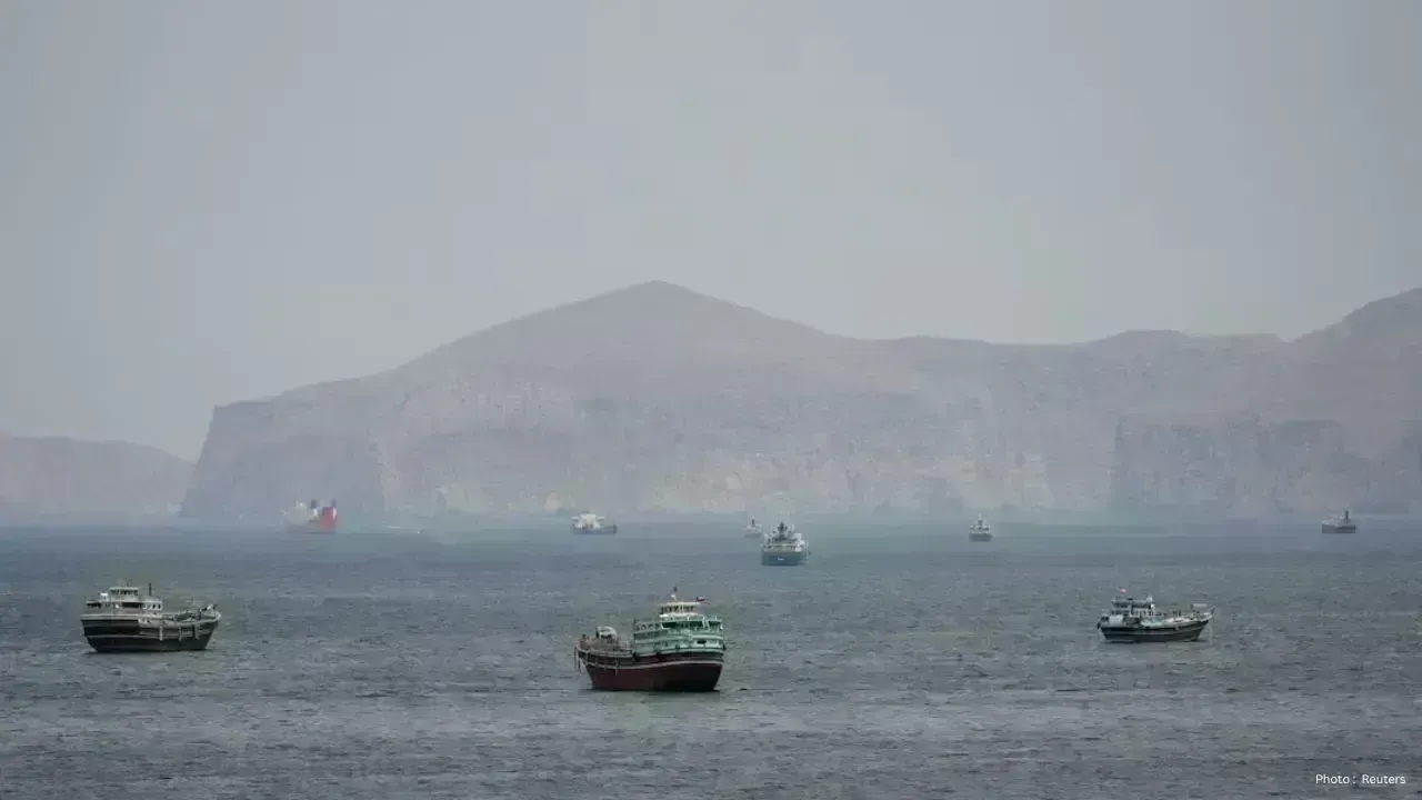 Iran Strengthens Control Over Hormuz Following US Attack Pause