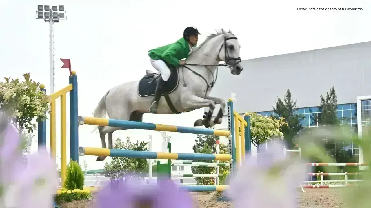 Ashgabat Hosts Show Jumping Horse Competition