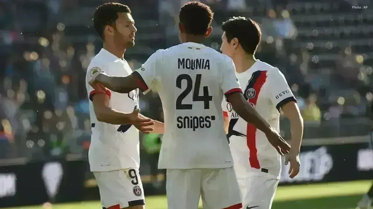 PSG and Bayern Munich Gear Up for Champions League Showdown