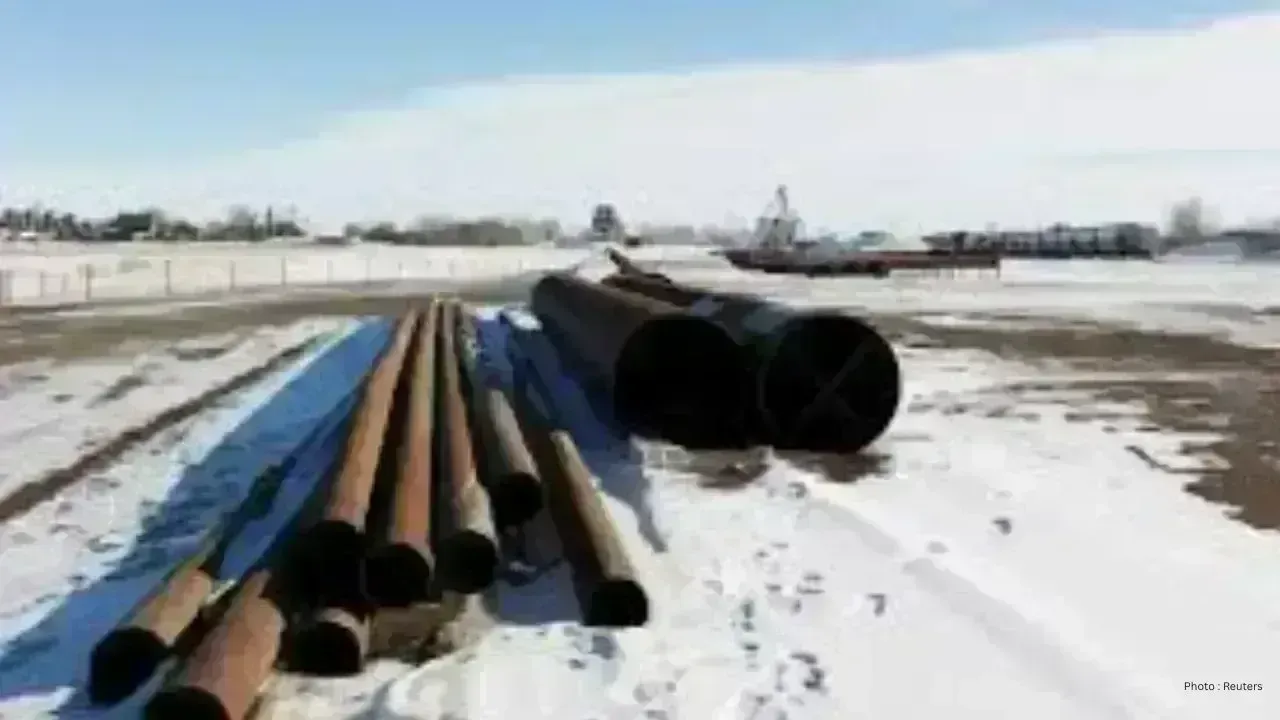 Trump Greenlights Canada-Wyoming Oil Pipeline Revival