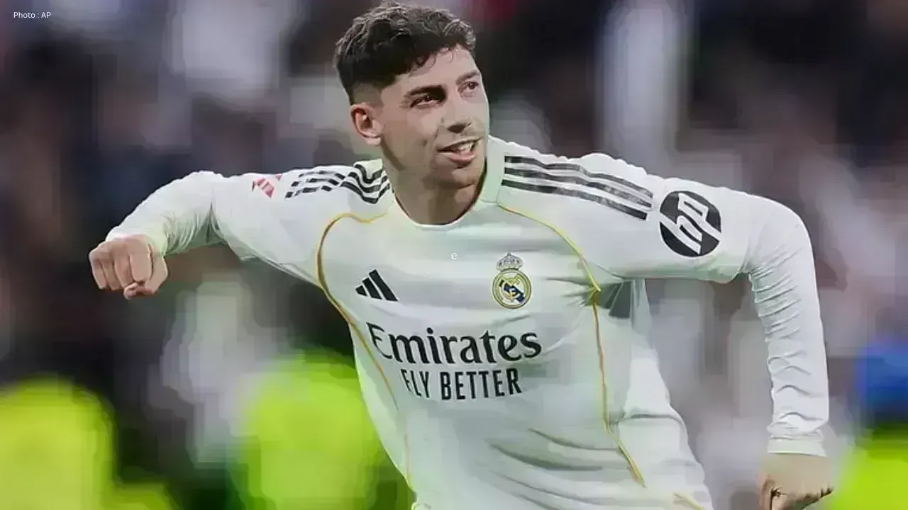 Federico Valverde Injured in Collision with Tchouameni During Match