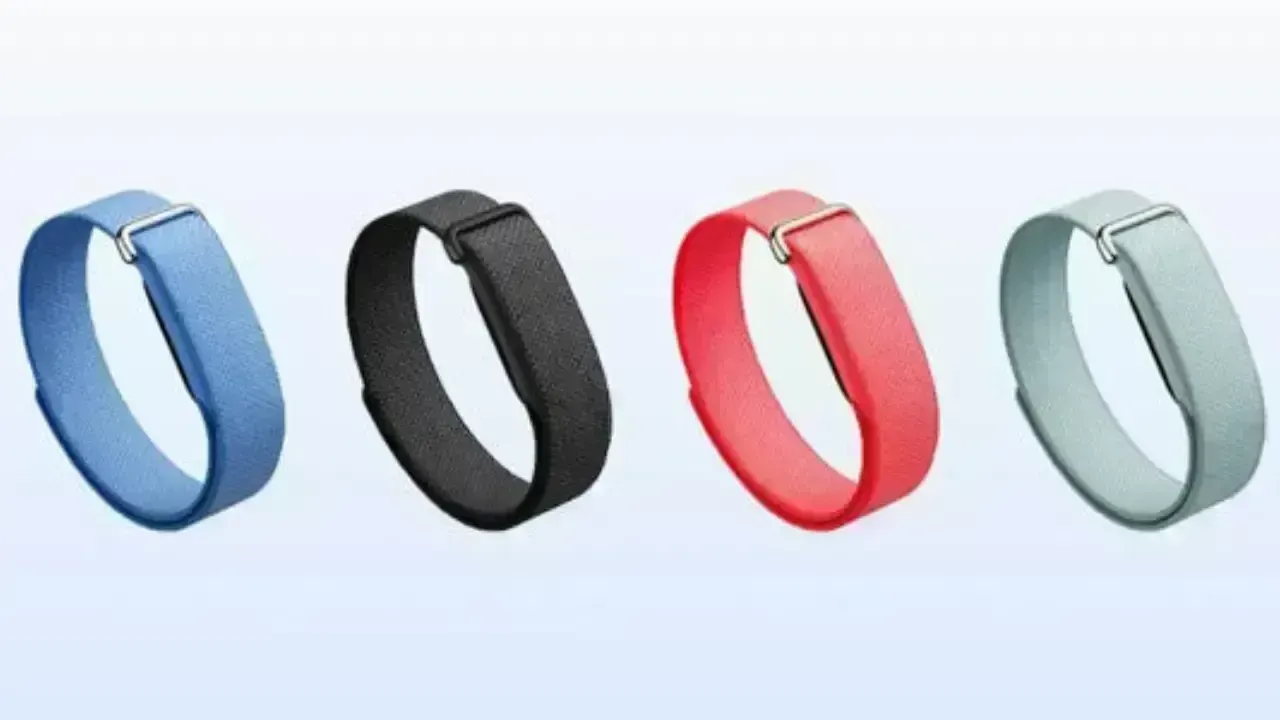 Google Unveils Screenless Fitbit Air and Revamped Health App