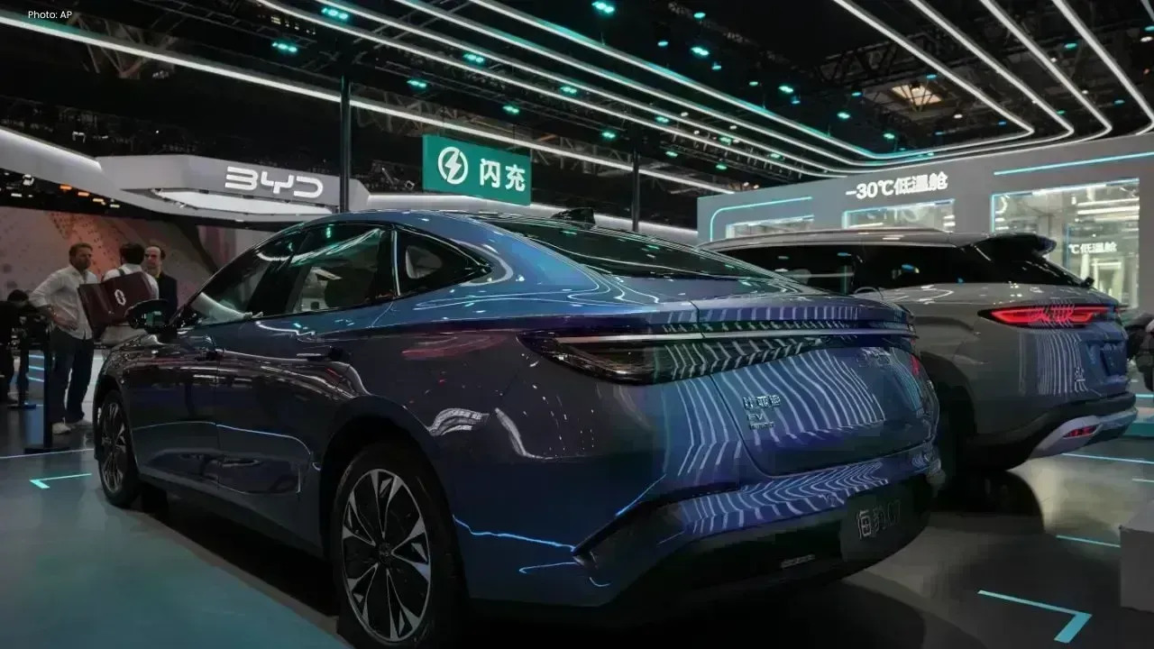 China Car Exports Jump as Local Sales Drop