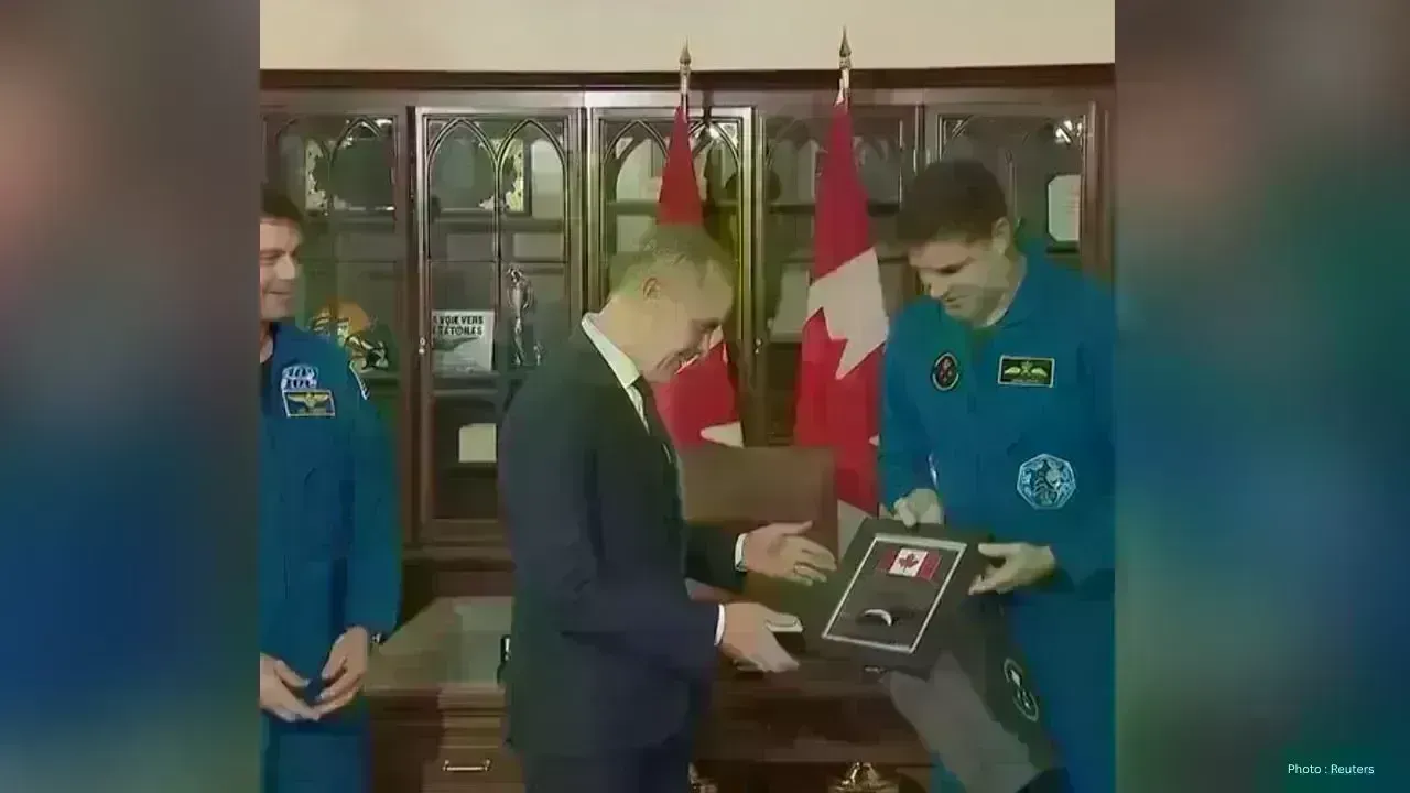 PM Carney Honors Artemis II Crew with Gifts