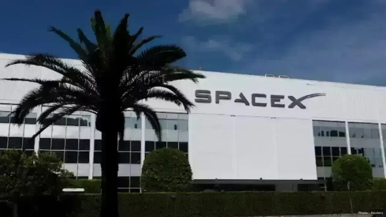 SpaceX Accelerates Toward Landmark Nasdaq Listing