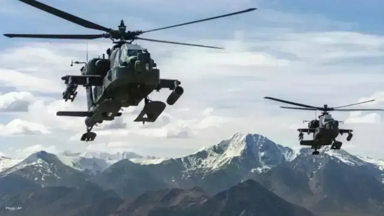 US Approves Support Packages for India's Apache Helicopters and M777A2 Howitzers