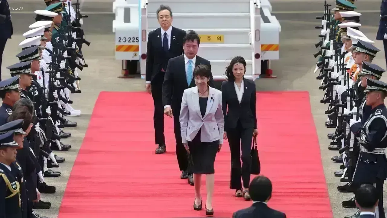 Japan, South Korea Hold Key Hometown Summit