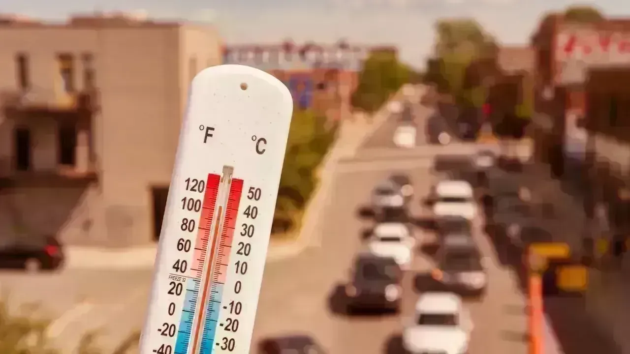 India Scorches Under Extreme Heatwave