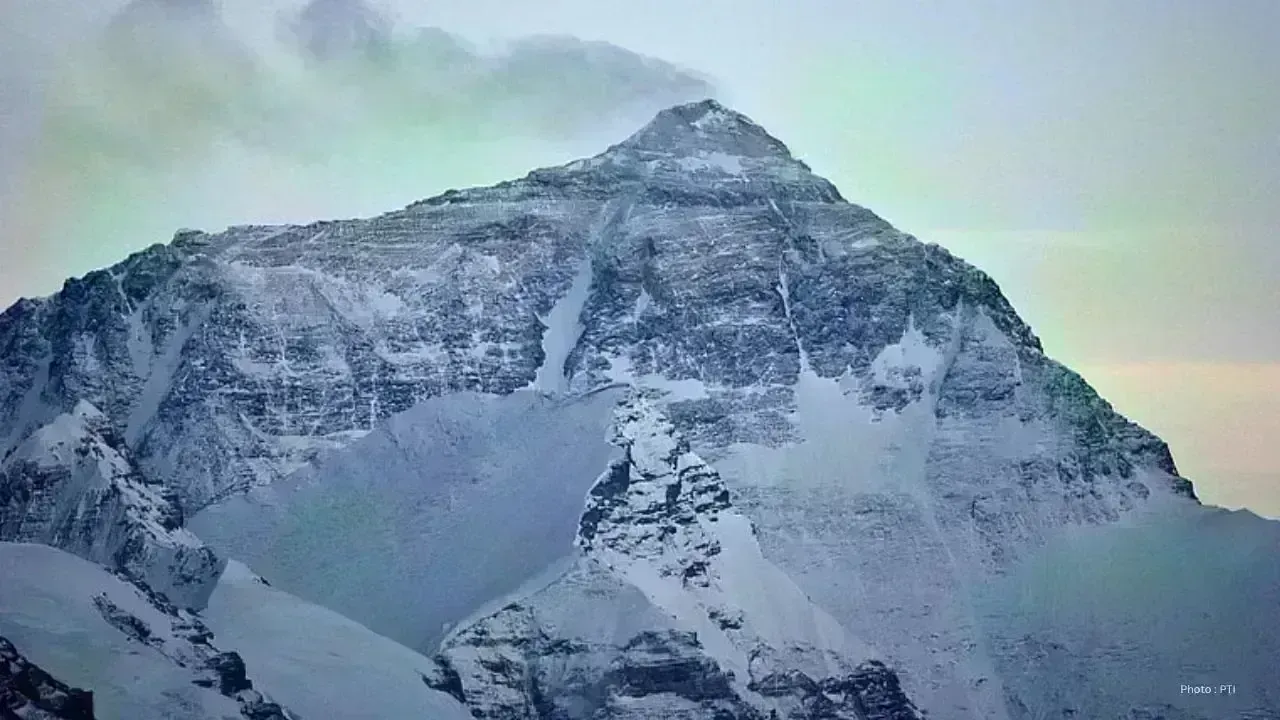 Historic Achievement: 274 Climbers Conquer Mt Everest in One Day
