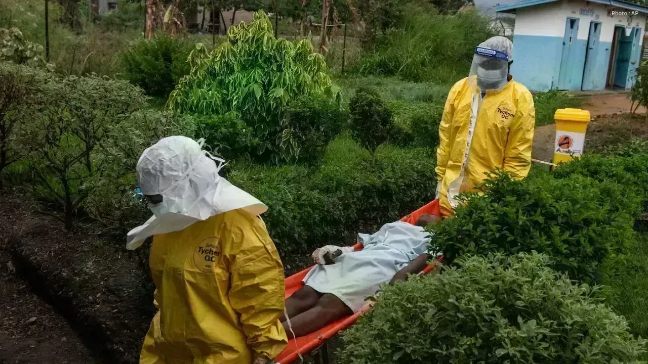 New Travel Restrictions for Green-Card Holders Amid Ebola Outbreak