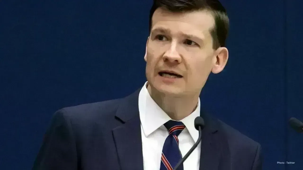 Jeromy Farkas Questions Leadership in Alberta's Separation Referendum Debate
