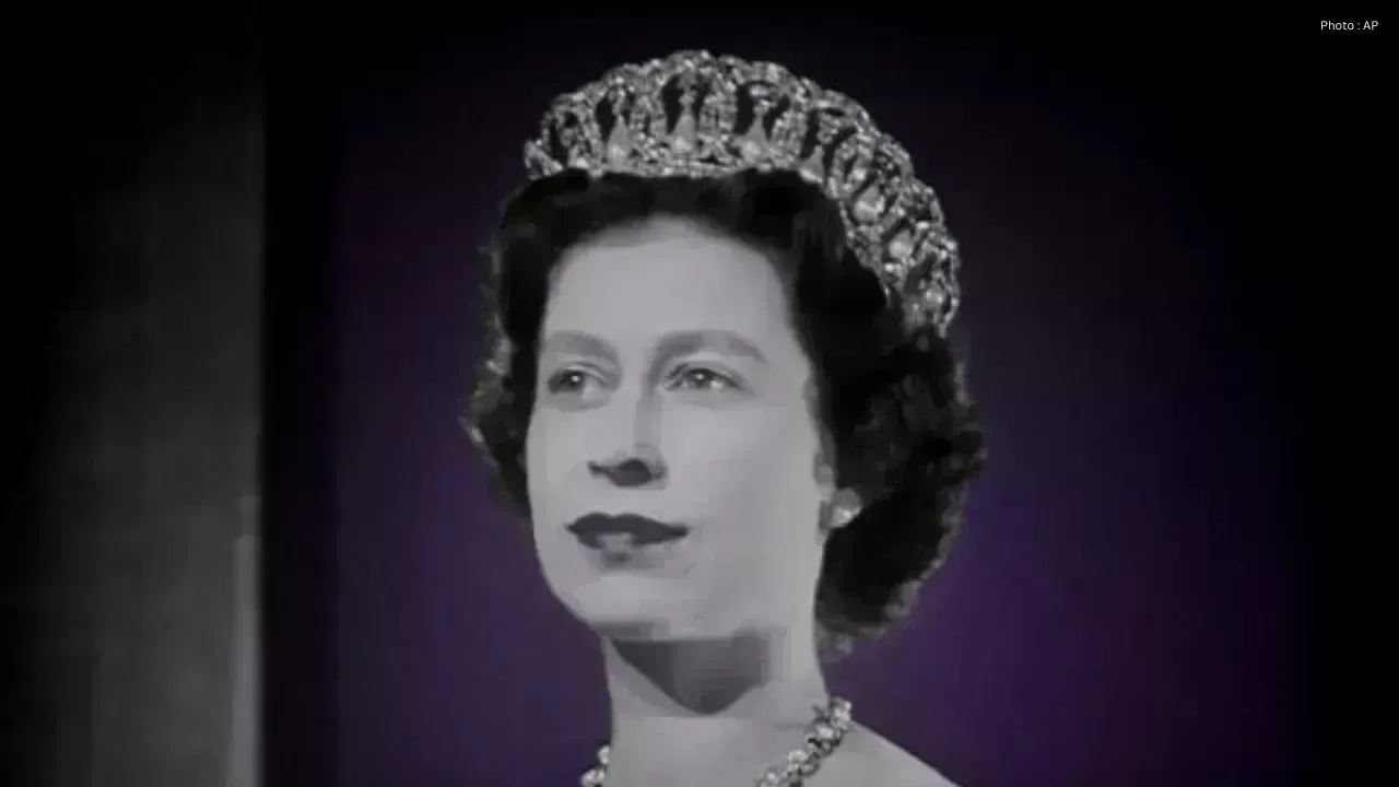 Queen Elizabeth II’s Iconic Zardozi Gown Shines at UK Exhibition