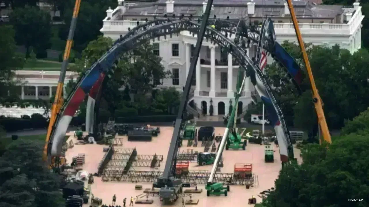 UFC Cage Takes Center Stage on White House Lawn During Trump Celebrations