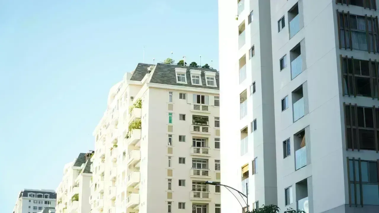 Boy Dies After Fall From 13th Floor Apartment