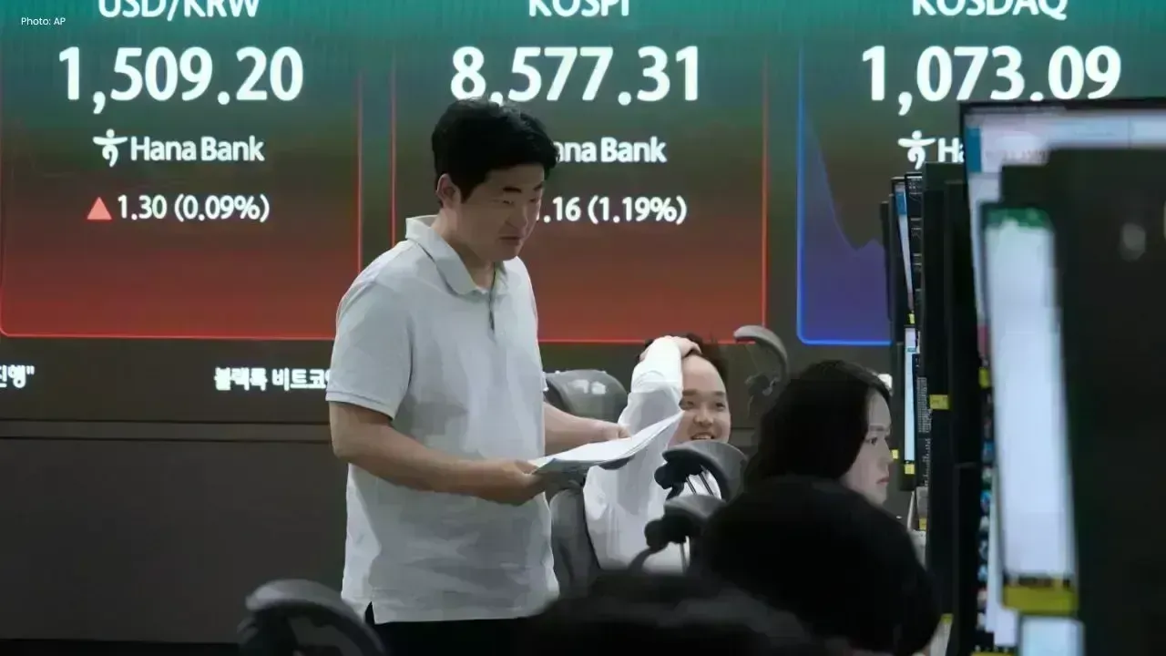 Asian Markets Rally as AI Boom Fuels Gains