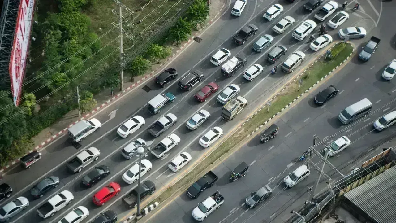 PLUS Urges Early Travel Ahead of Holiday Rush