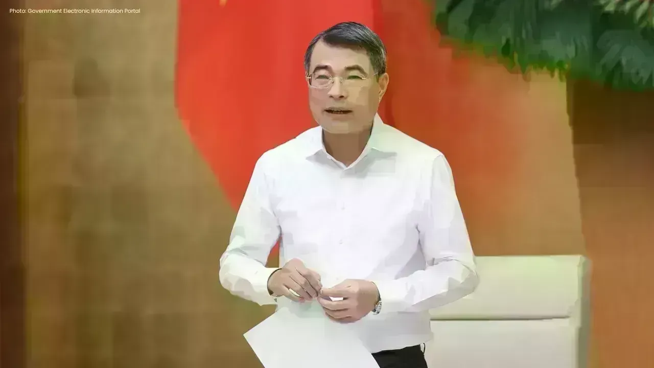 PM Le Minh Hung Chairs Key Government Meeting