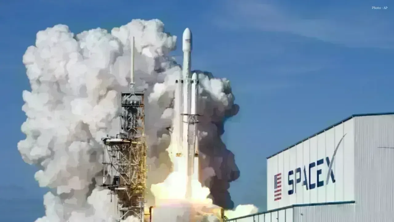 SpaceX Aims for Historic $1.77 Trillion Valuation in IPO