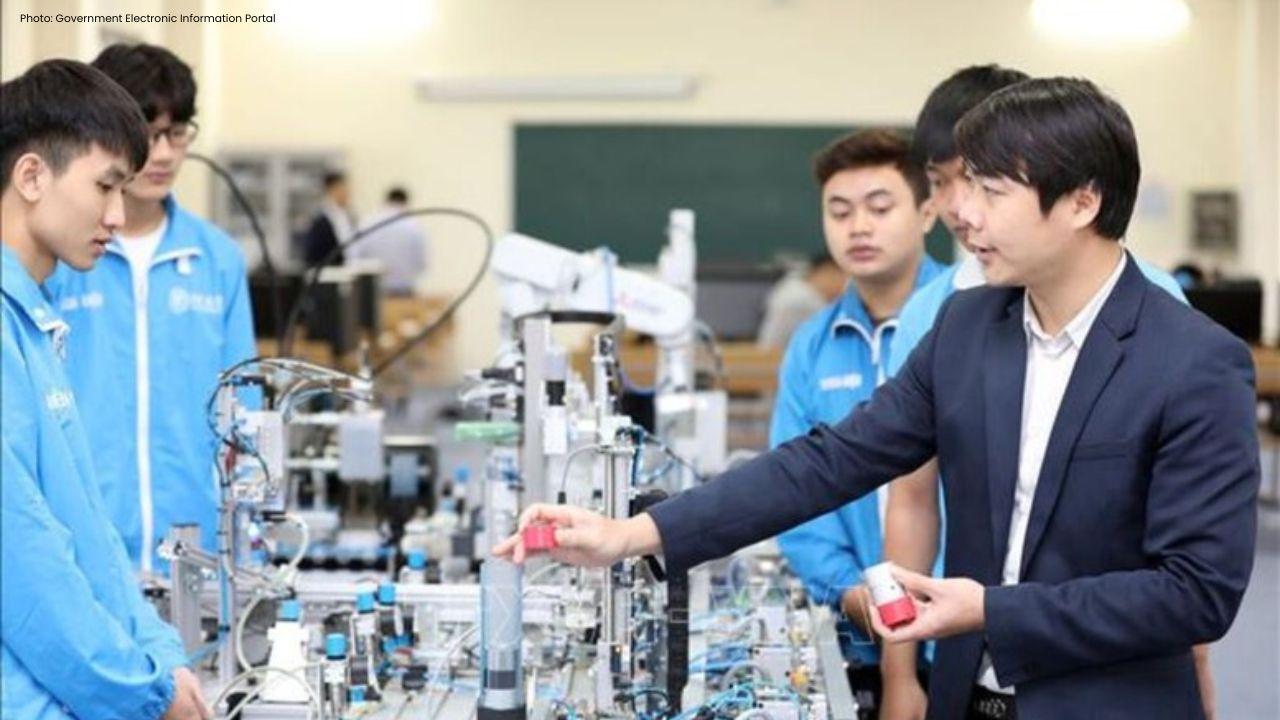Vietnam Issues New Standards for Vocational Instructors
