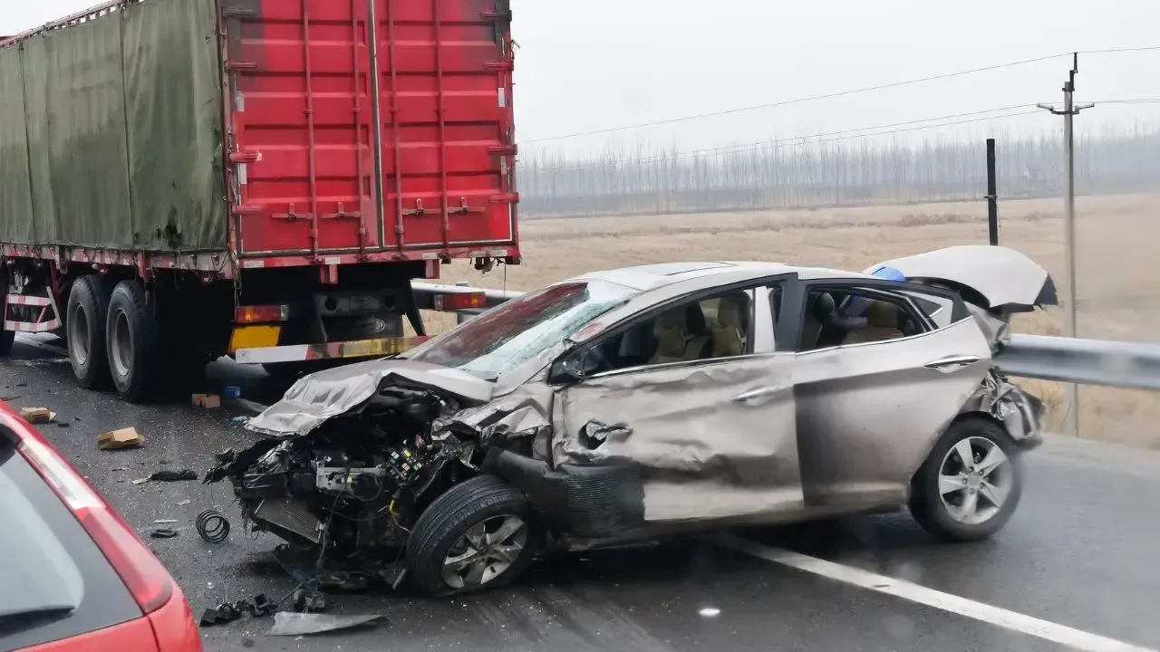 Eight Injured in Seven-Vehicle Crash on PLUS Expressway