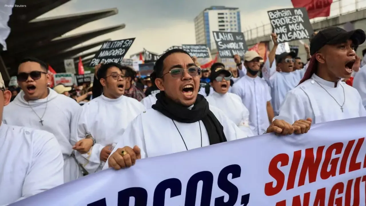 Mass Protests Sweep Philippine Cities Before Marcos' Address