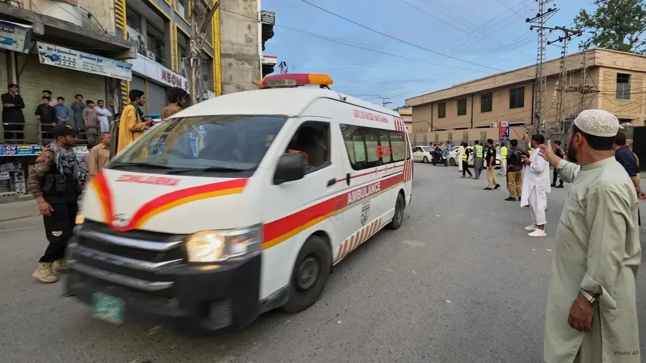 Suicide Bombing at Pakistan Peace Rally Kills 14 in Swat