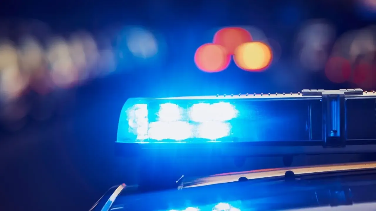 Singapore Police Investigate Assault of Elderly Man After Child Pat