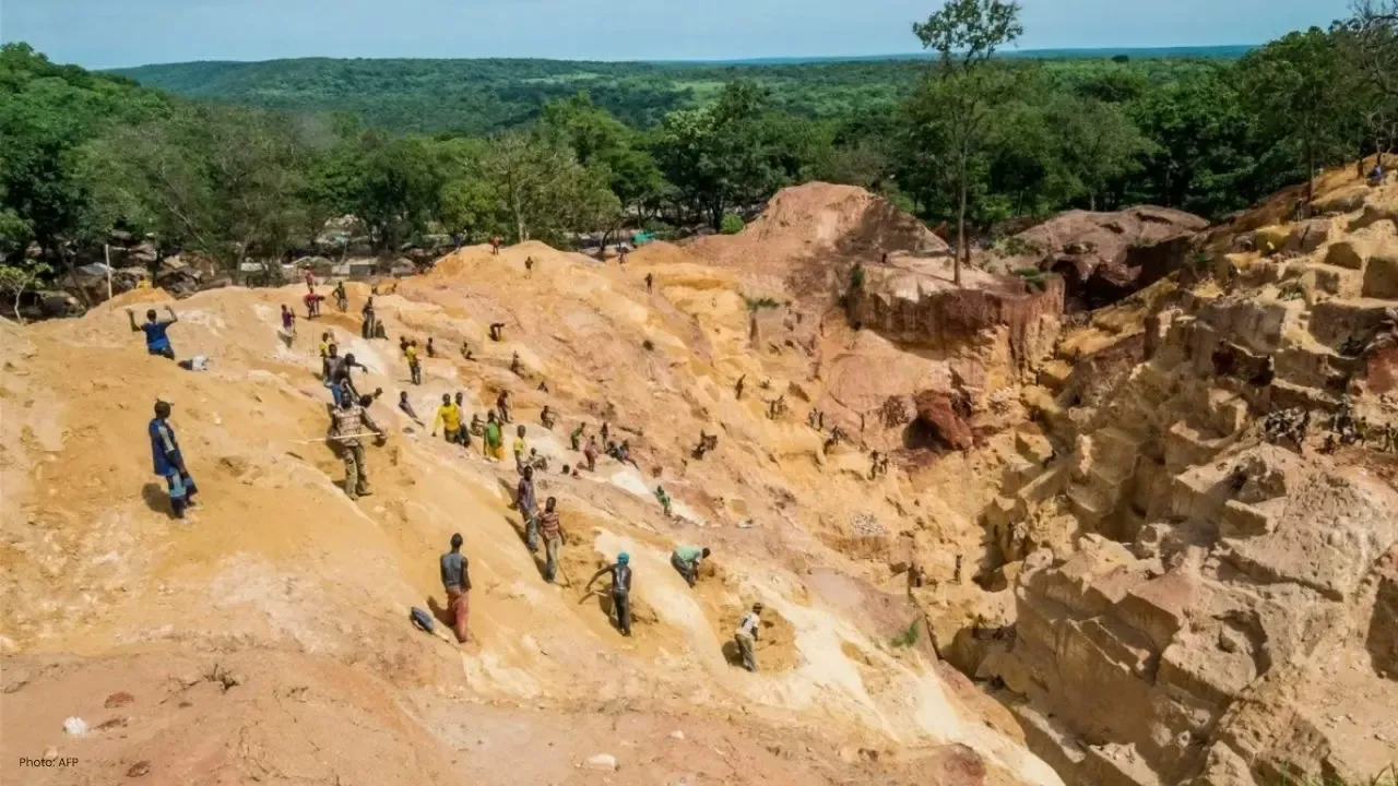 Central African Republic Gold Mine Collapse Leaves Over 100 Dead
