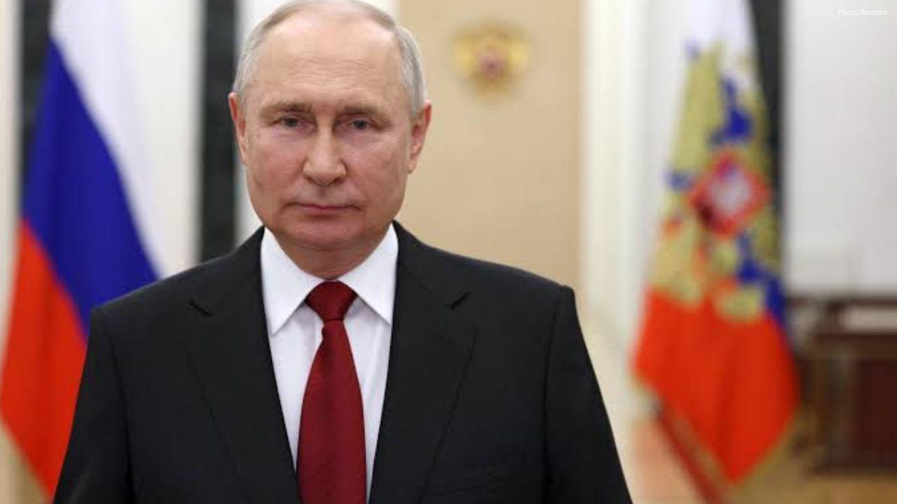 Putin Arrives in Delhi for BRICS Summit, Meets PM Modi Today